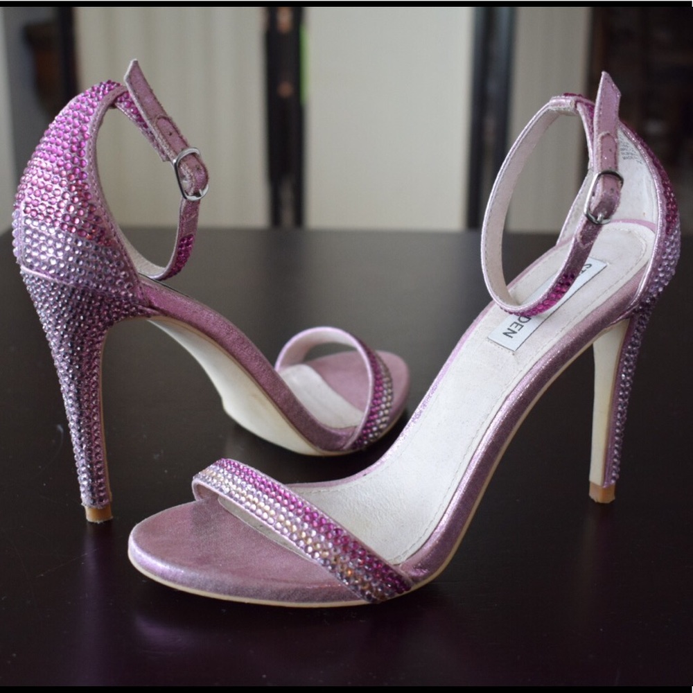 Pink Ombré Rhinestone Pumps 😍 Steve Madden